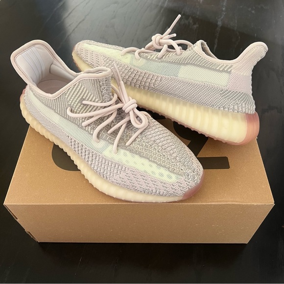 NIB ADIDAS Yeezy Boost 350 V2 Citrin
